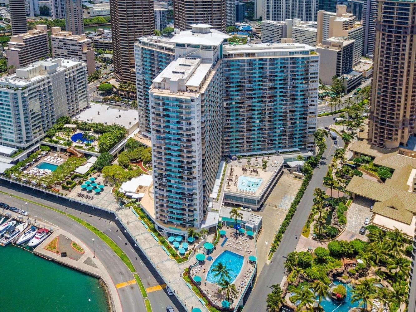 Ilikai Tower One Bedroom Lagoon View Waikiki Condos With Lanai & Free Wifi Honolulu Room photo